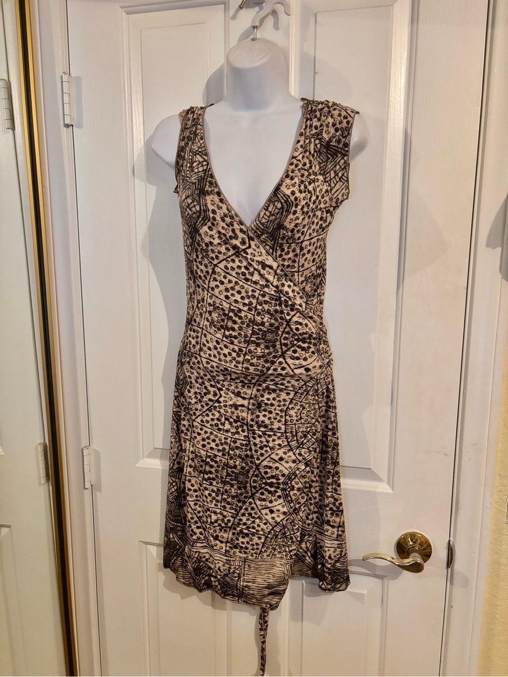 Max Studio Wrap dress 👗